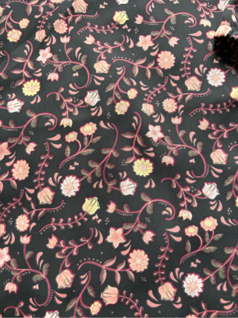 LC Lauren Conrad Floral V-Neck Blouse - Pink and Cream Size XL - Picture 4 of 13